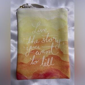 INDIGO: Stationary Pouch